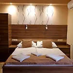 Royal Hotel 3*
