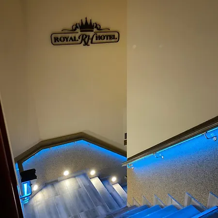 Royal 3*